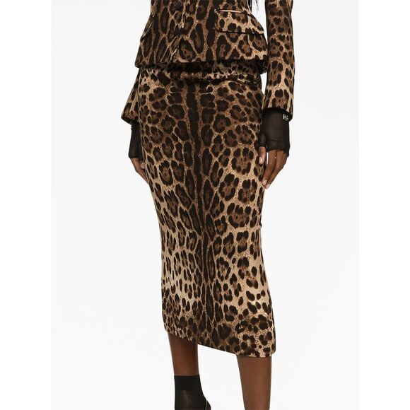 Dolce & Gabbana Women Leopard Printed Pencil Skirt - Picture 2 of 5